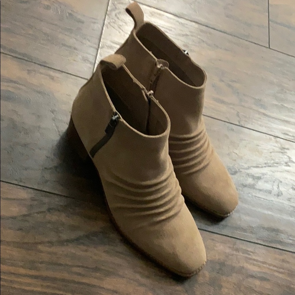 Sole society booties